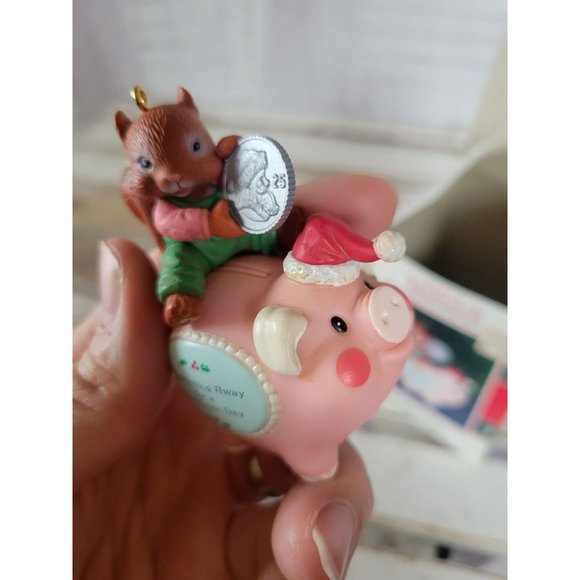 Enesco squirrelin it away piggy bank ornament squirrel 1992 vintage - Picture 8 of 10